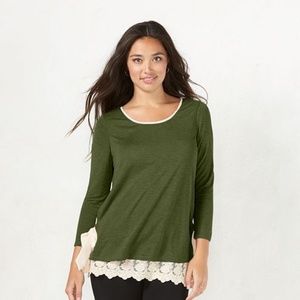 Lauren Conrad 3/4 sleeve green/white lace tunic